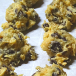 The Easiest Low Carb Chocolate Chip Cookies You'll Ever Taste - Keto & THM Friendly