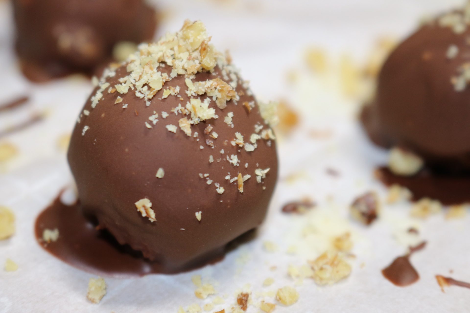 Sugar-Free Maple Walnut Truffles